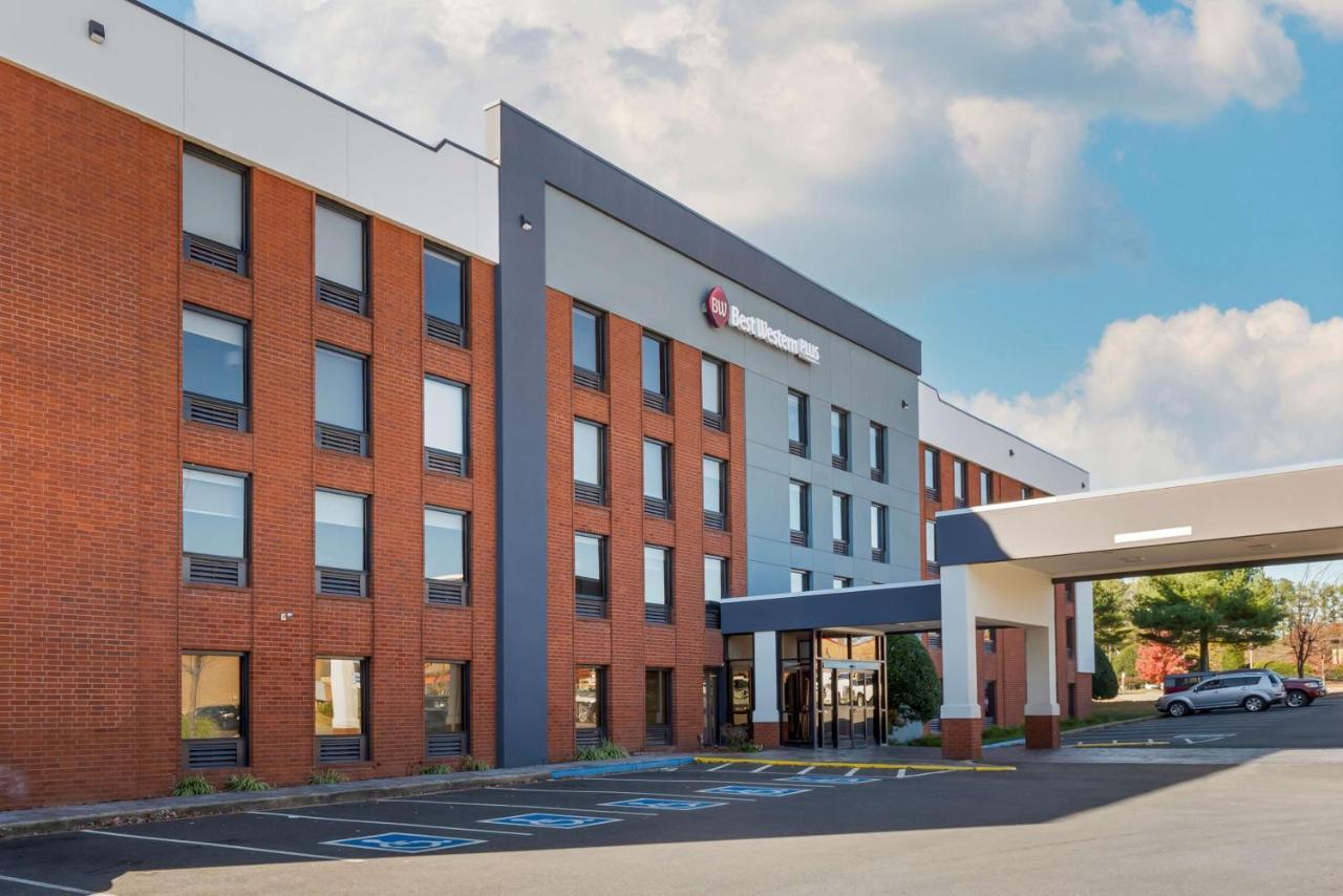 Best Western Plus Executive Hotel Richmond Dumbarton Eksteriør billede