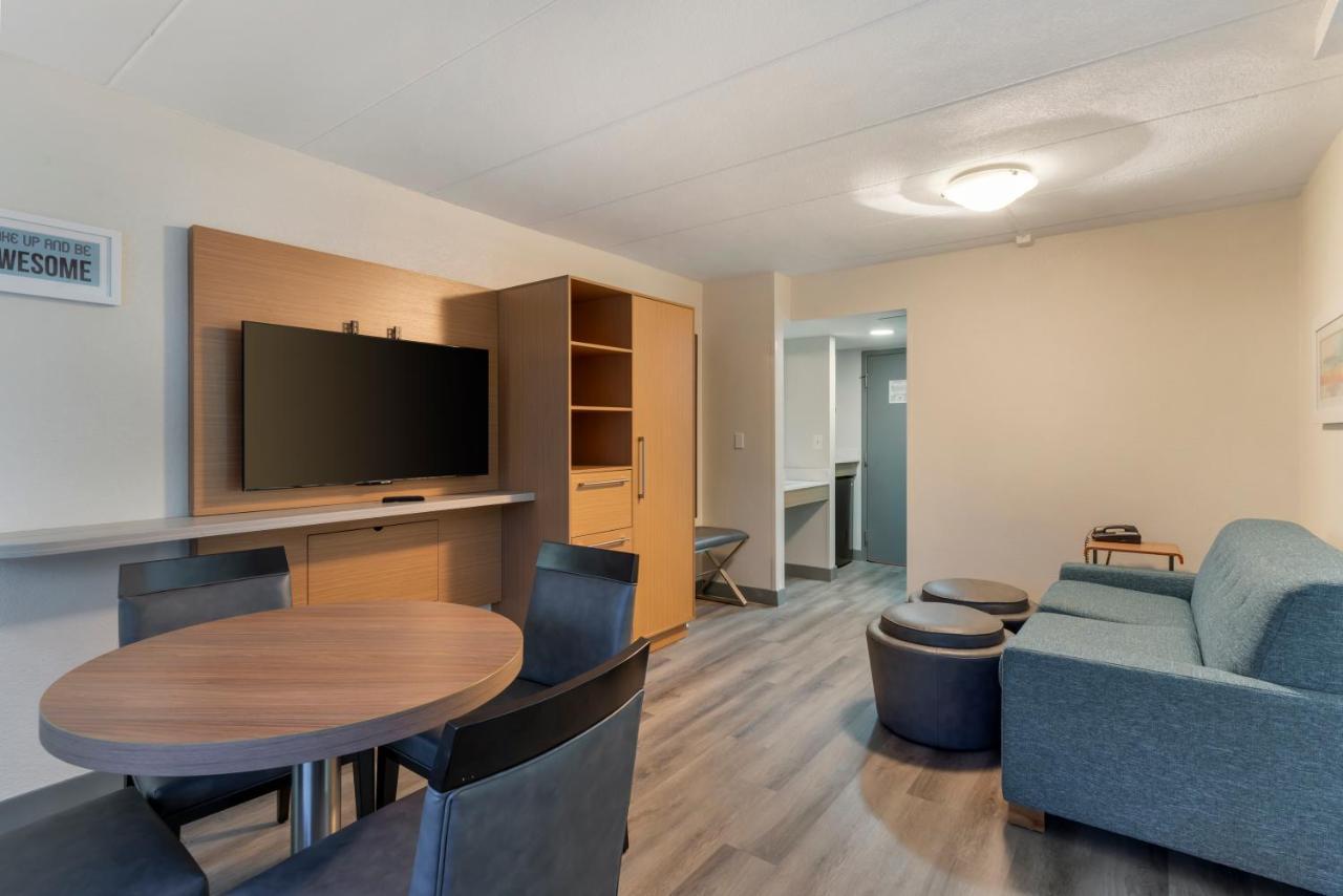Best Western Plus Executive Hotel Richmond Dumbarton Eksteriør billede